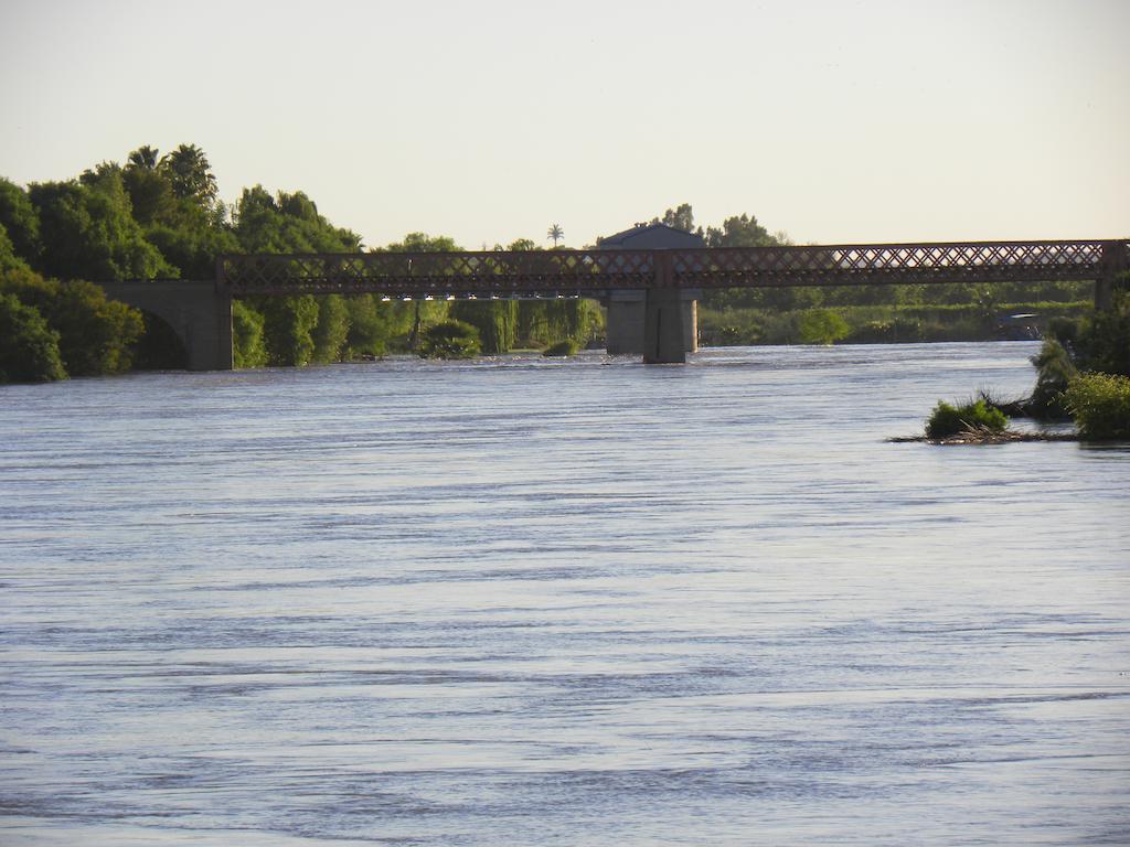 Riverbank Lodge Апингтон Экстерьер фото