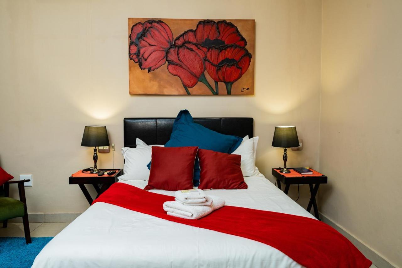 Riverbank Lodge Апингтон Экстерьер фото