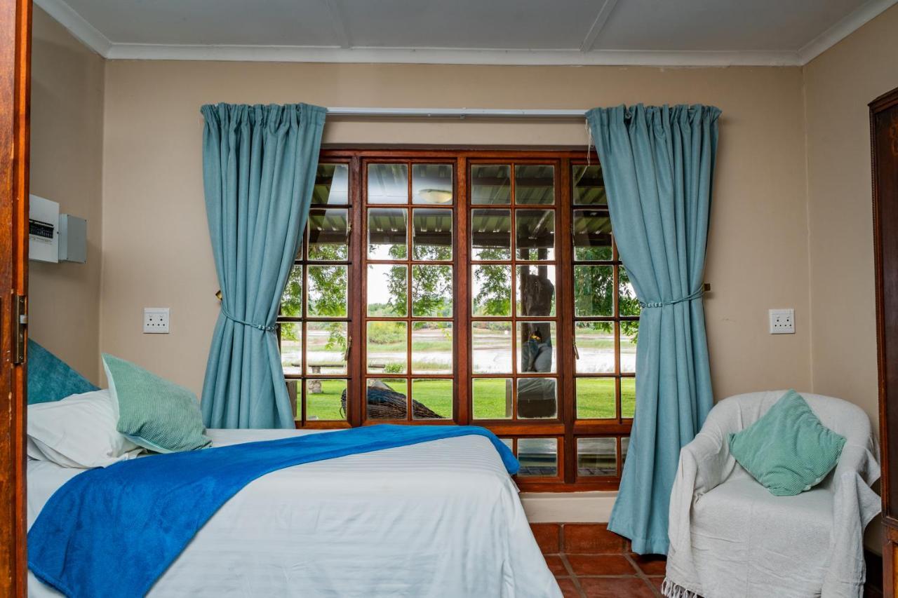 Riverbank Lodge Апингтон Экстерьер фото