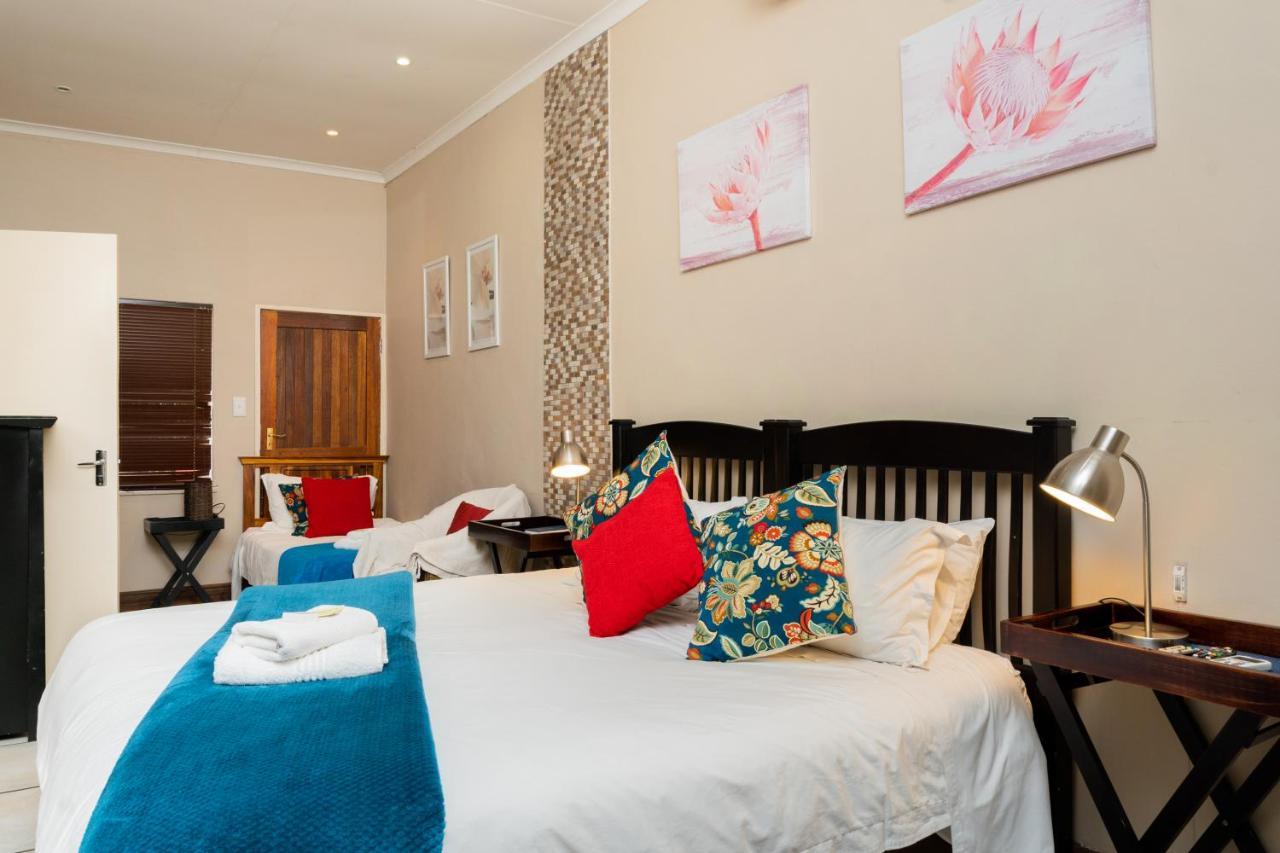 Riverbank Lodge Апингтон Экстерьер фото